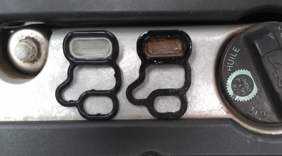 spool valve assembly filter