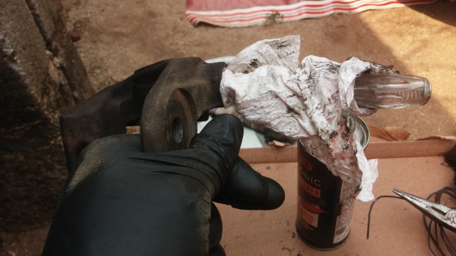 Repairing a seized brake calliper